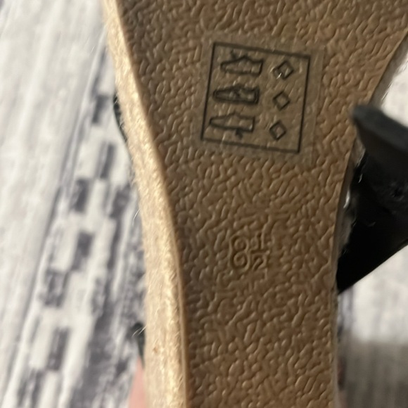 Catherine - Picture 3 of 6